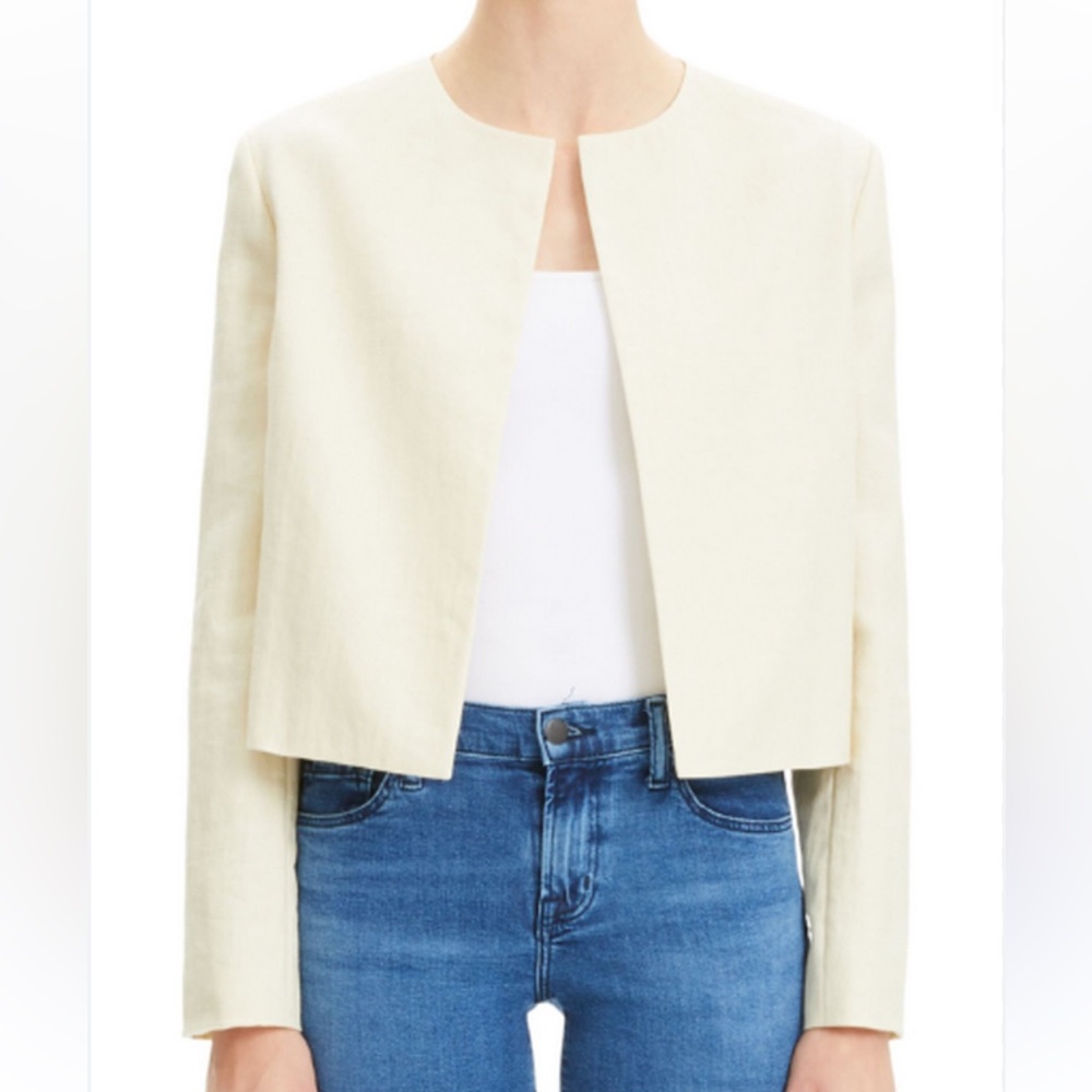Theory linen cropped blazer jacket in a cream/beige